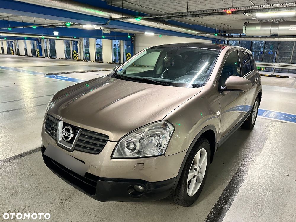 Nissan Qashqai 2.0 4 x 4 CVT tekna - 2