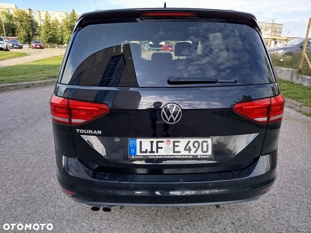Volkswagen Touran - 21