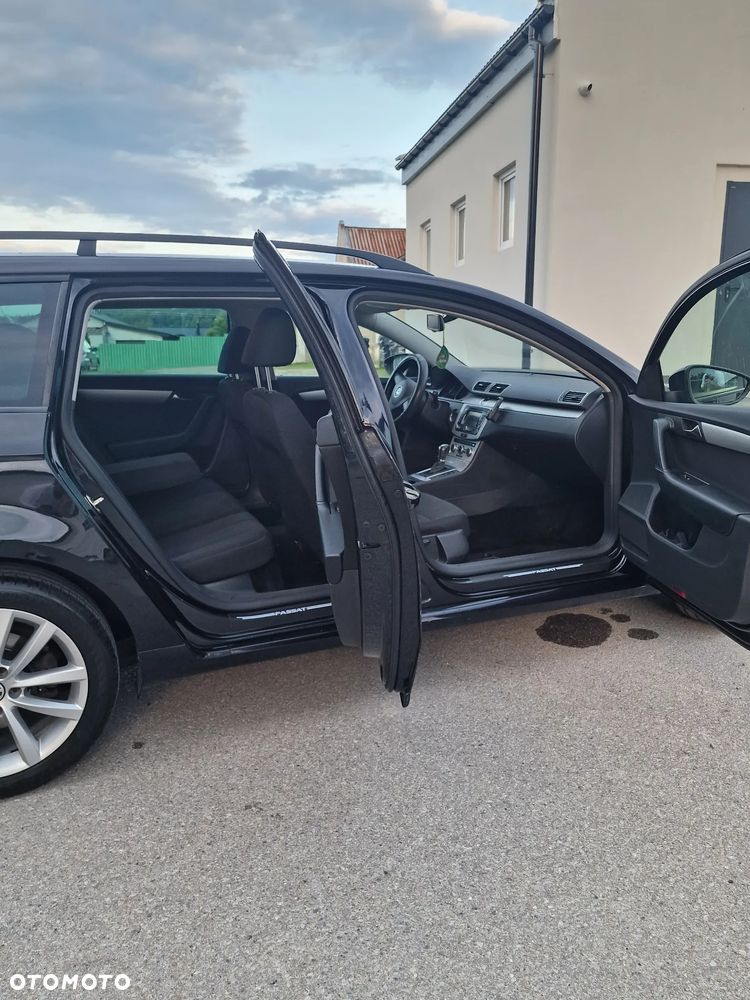 Volkswagen Passat 2.0 TDI Comfortline DSG - 30