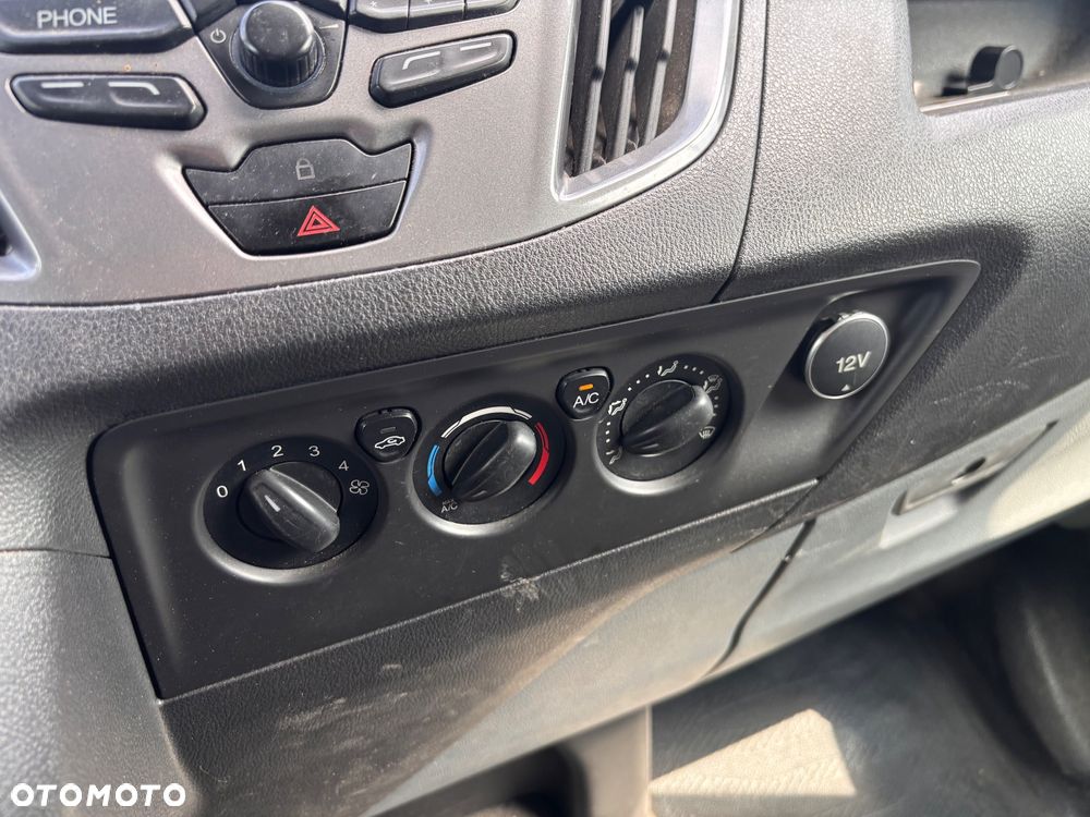 Ford Transit custom Bezwypadkowy bogate wyposażenie - 15