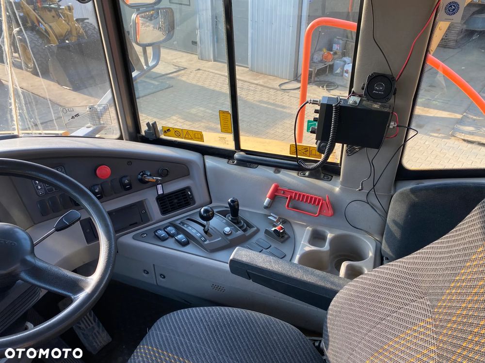 Volvo A25G, 2014 ROK, OPONY 80% DOBRE, TYLNA KLAPA, Z NIEMIEC, PIĘKNY STAN - 17
