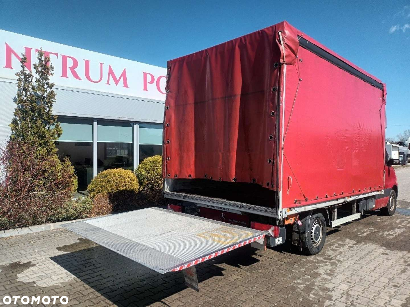 Mercedes-Benz Sprinter - 6