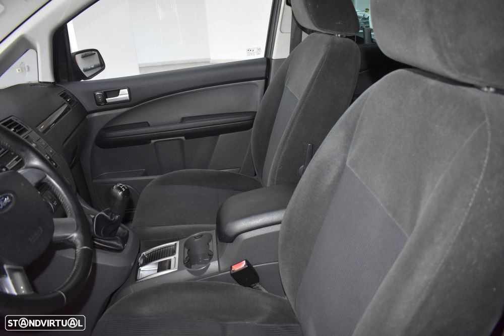 Ford Focus C-Max 1.6 TDCi Ghia - 20