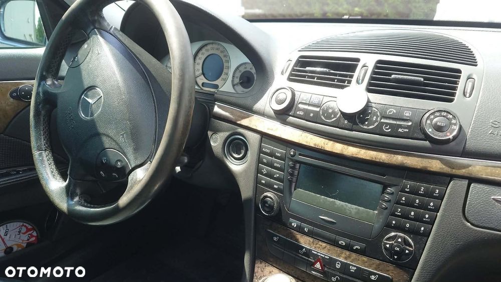 Mercedes-Benz Klasa E 240 Avantgarde - 7