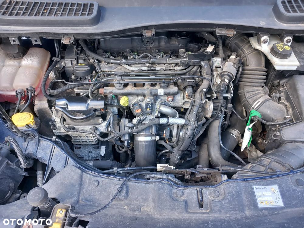 Ford Kuga 2.0 TDCi 2x4 SYNC - 10