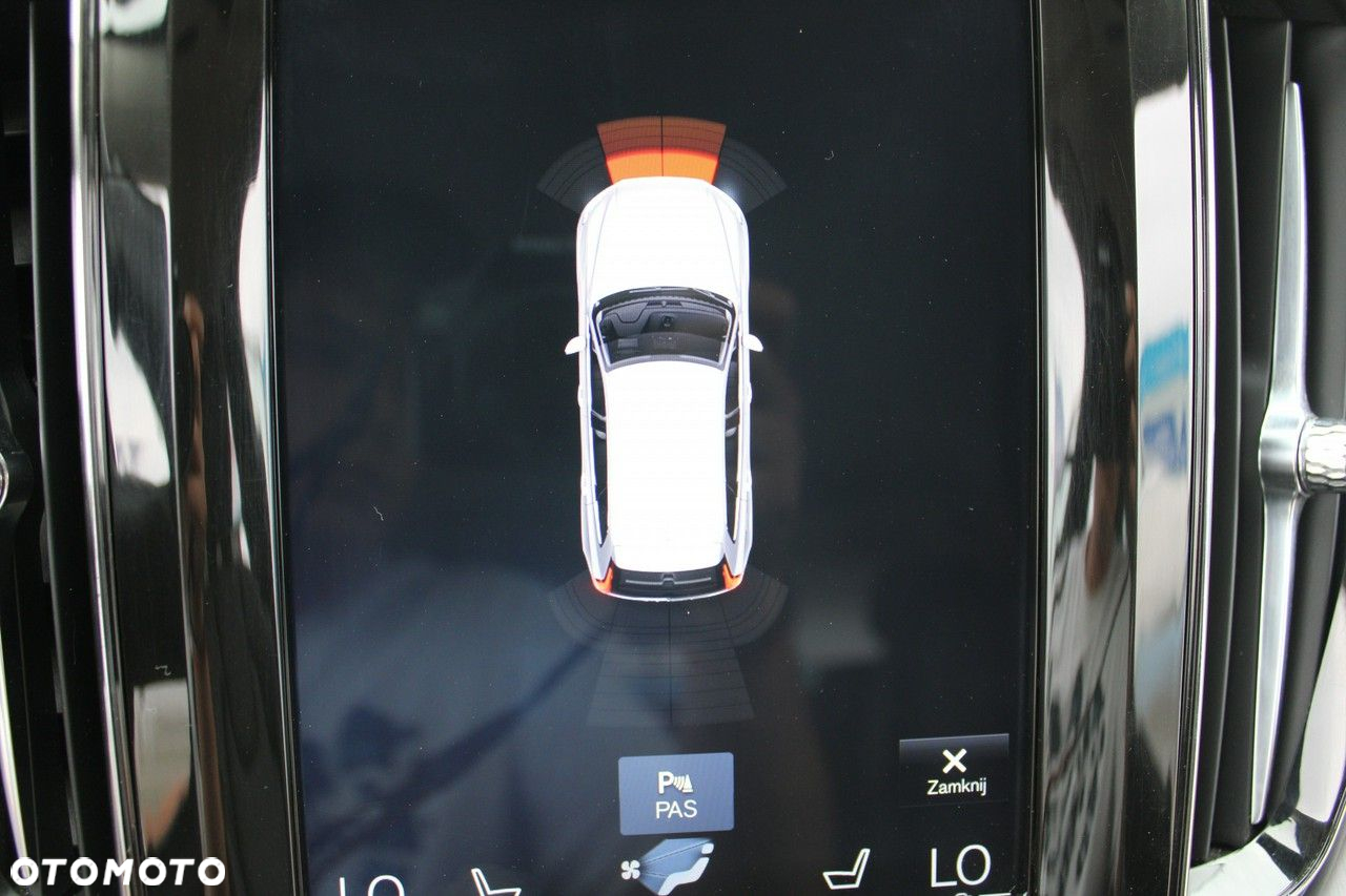 Volvo XC 60 - 31