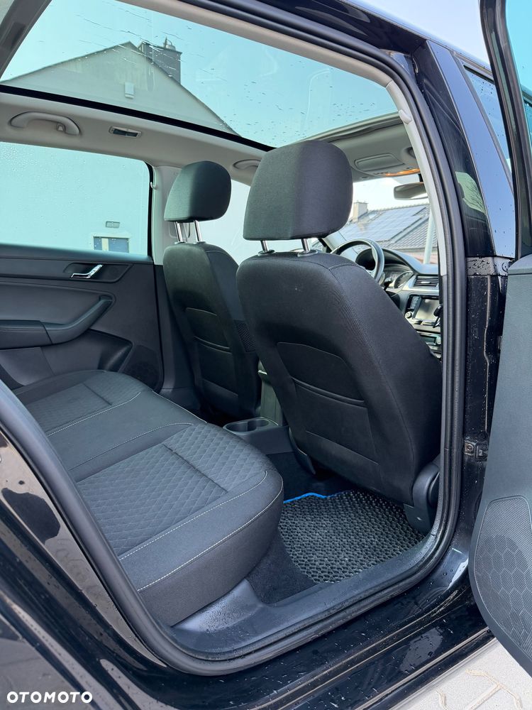 Skoda RAPID 1.6 TDI Ambition - 5