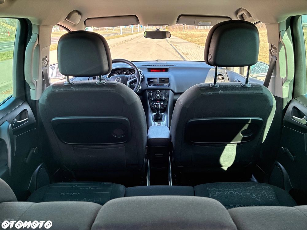 Opel Meriva - 12
