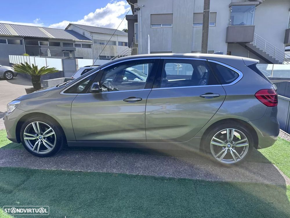 BMW 218 Active Tourer d Line Sport - 18