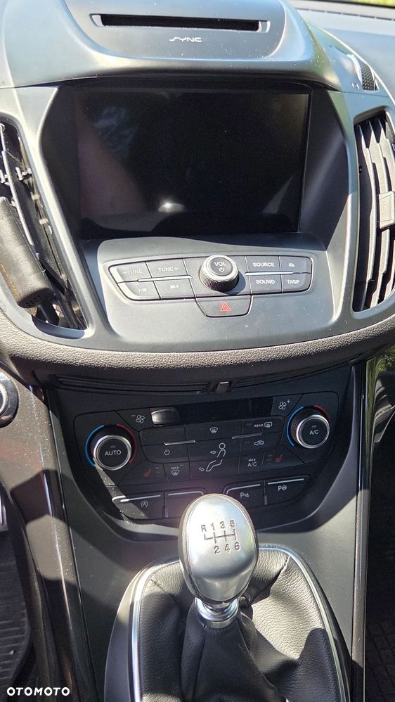 Ford Kuga 1.5 EcoBoost 2x4 ST-Line - 12