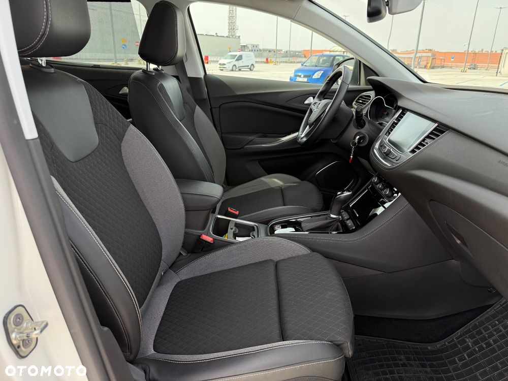 Opel Grandland X 1.6 T Elite S&S - 11