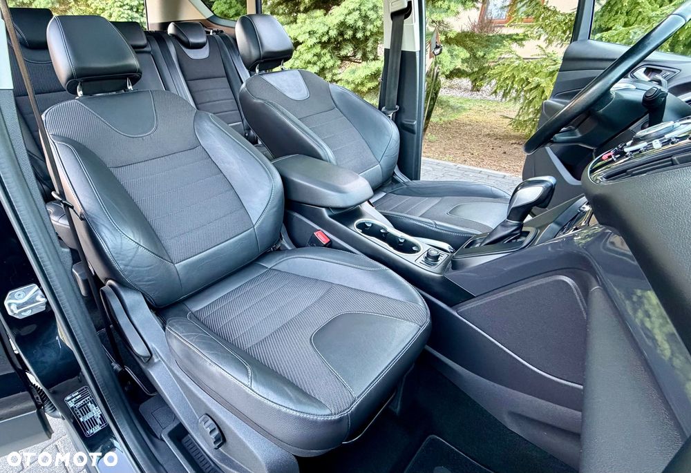 Ford Kuga 2.0 TDCi 4x4 Titanium - 21