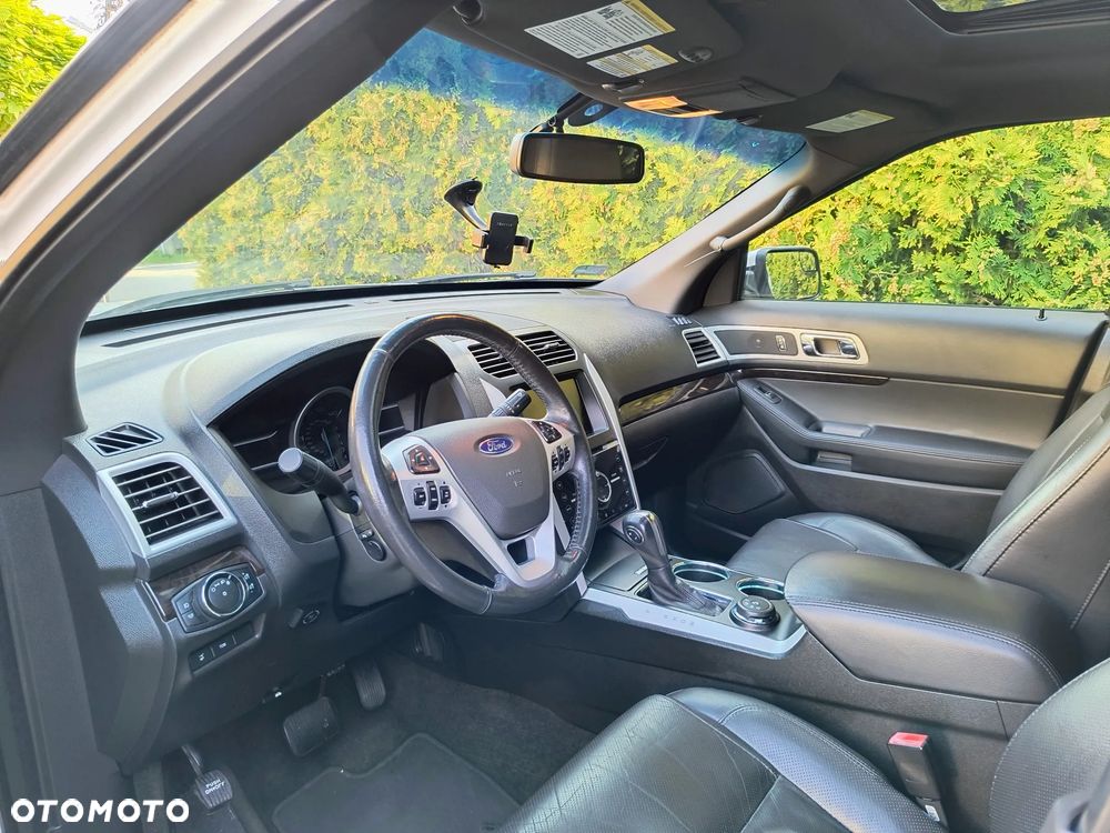Ford Explorer - 9