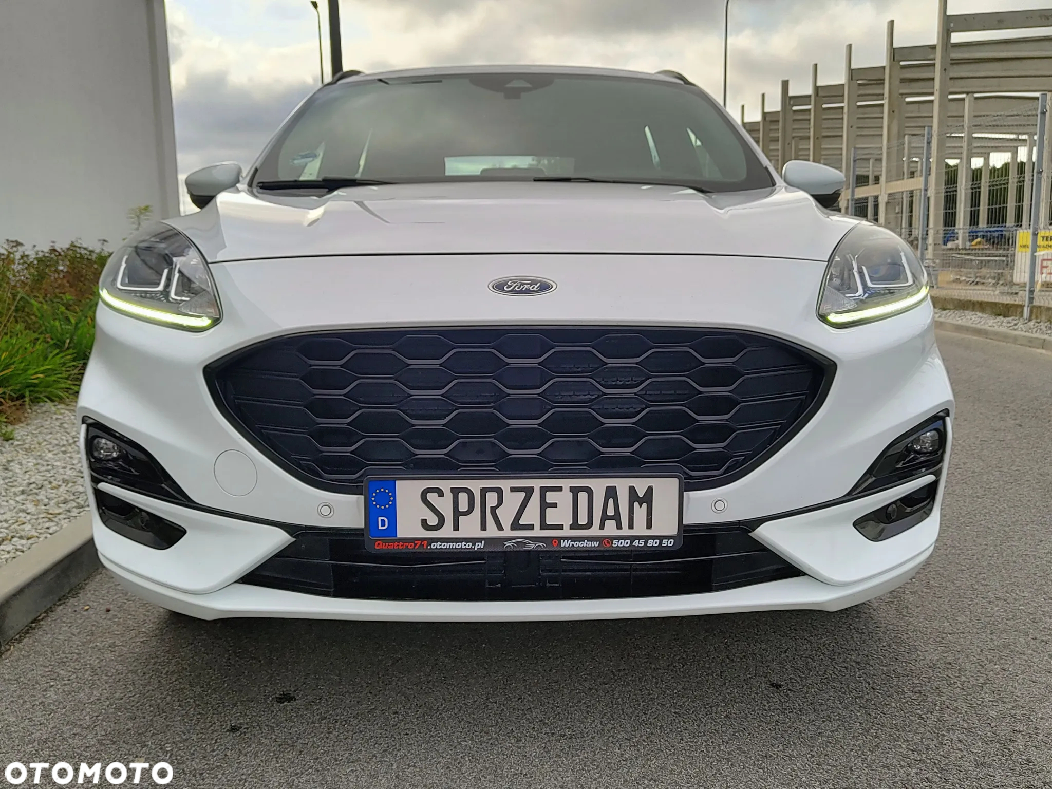 Ford Kuga 1.5 EcoBoost ST-LINE X - 9