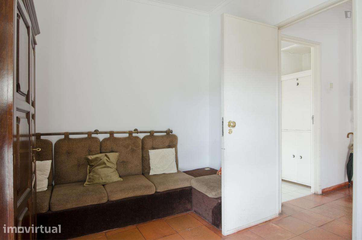Quarto - localizado em Penha de França Lisbon - Grande imagem: 3/25