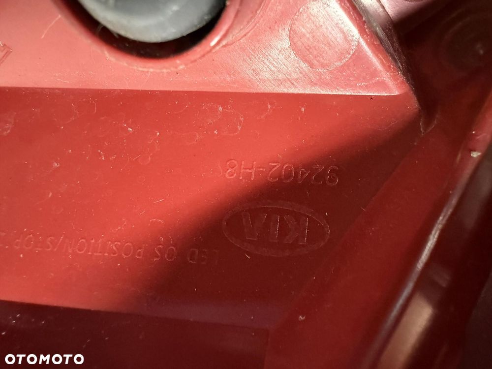 LAMPA TYLNA PRAWA KIA RIO IV V LED 2017-   92402-H8000 - 6