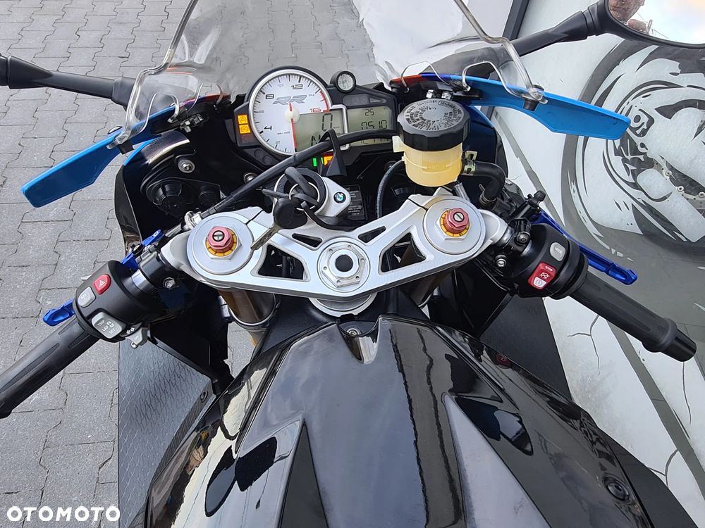 BMW S - 10