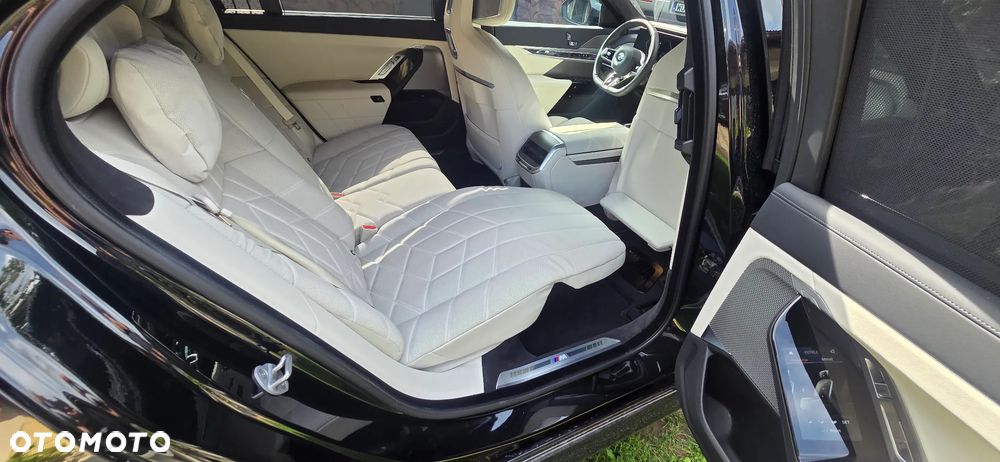 BMW Seria 7 740d xDrive mHEV Individual Edition sport - 19