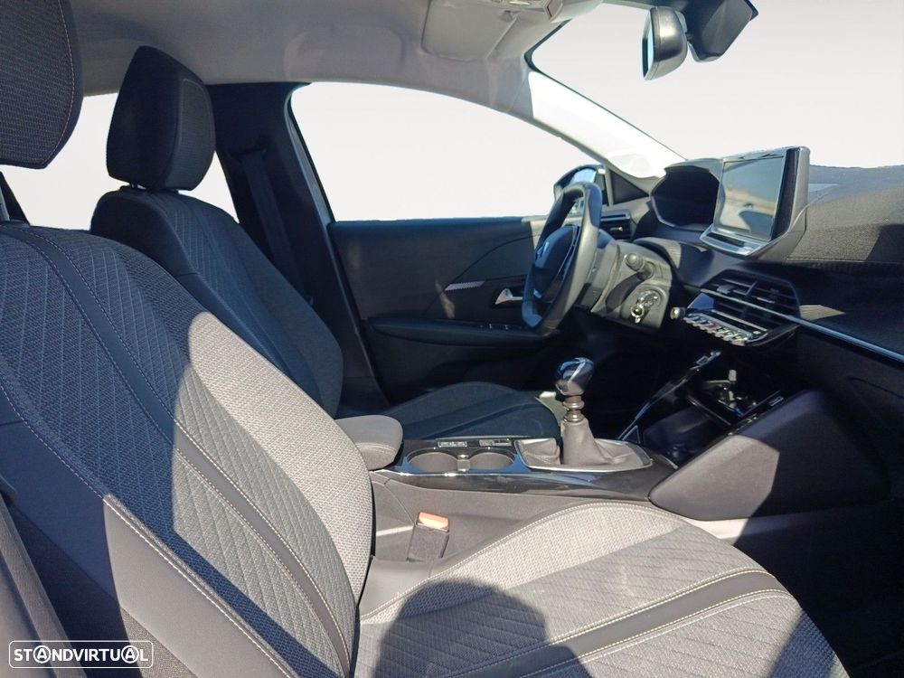 Peugeot 208 1.2 PureTech Allure - 15
