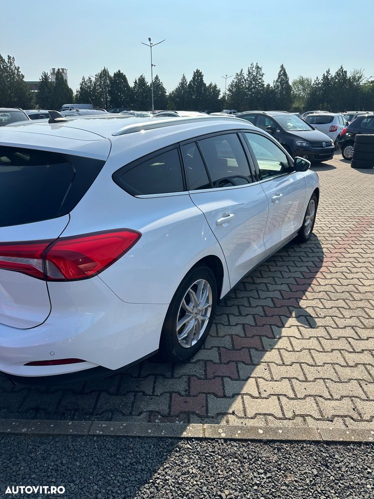Ford Focus 1.5 EcoBlue Start-Stopp-System COOL&CONNECT - 6
