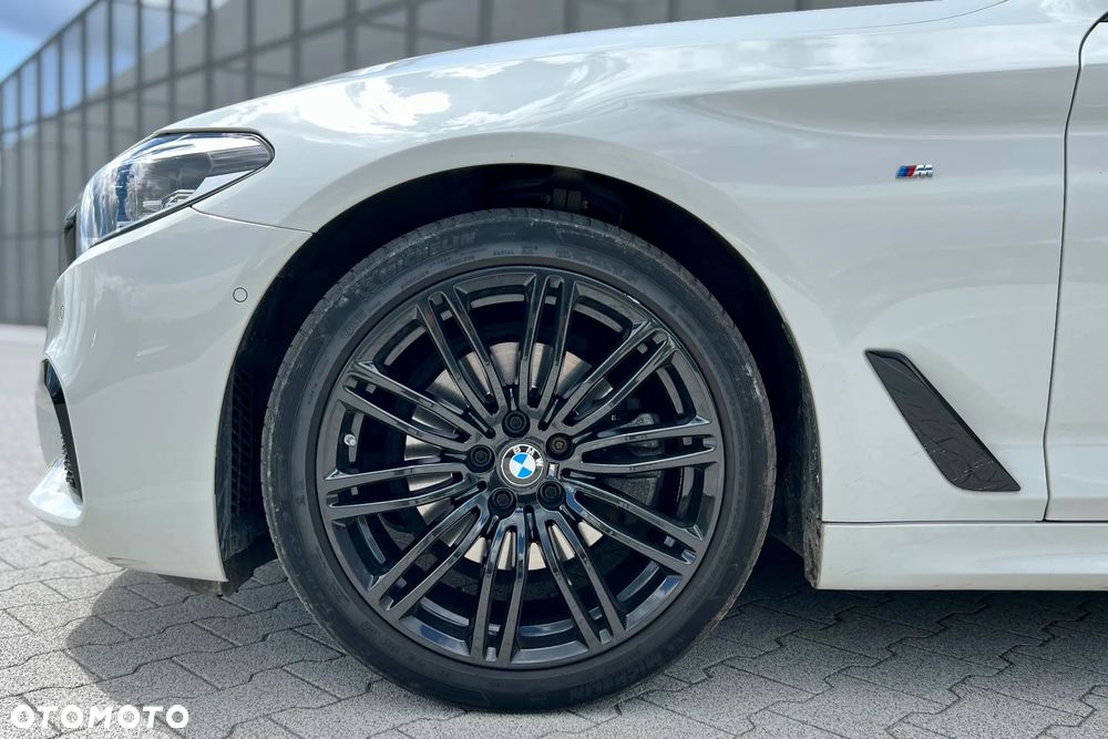 BMW Seria 5 520d xDrive M Sport sport - 33