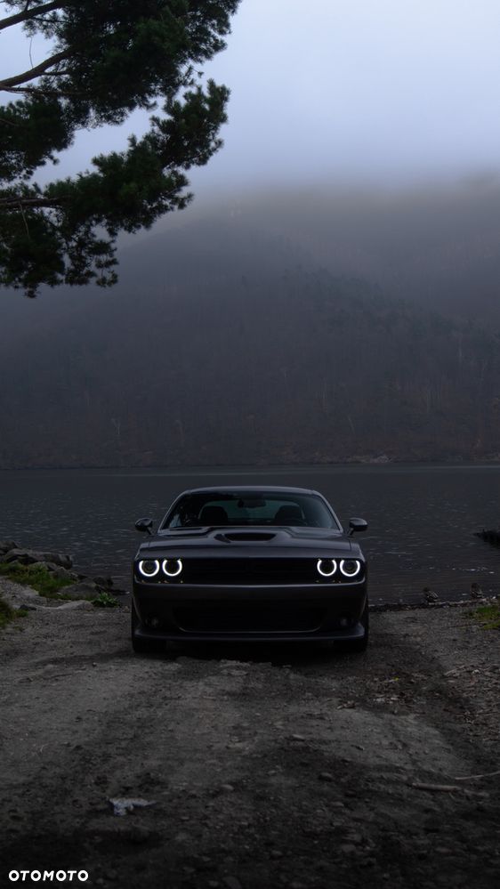 Dodge Challenger - 5