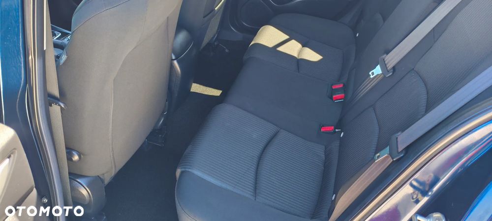 Mazda 3 SKYACTIV-G 120 Center-Line - 9