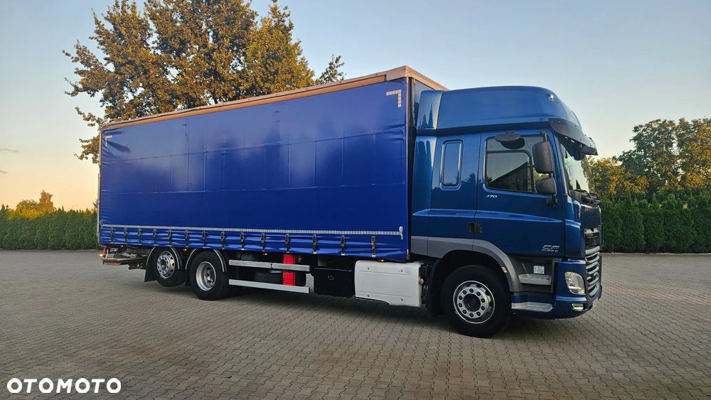 DAF CF 370 / Space Cab / Winda / 8,5 M - 5