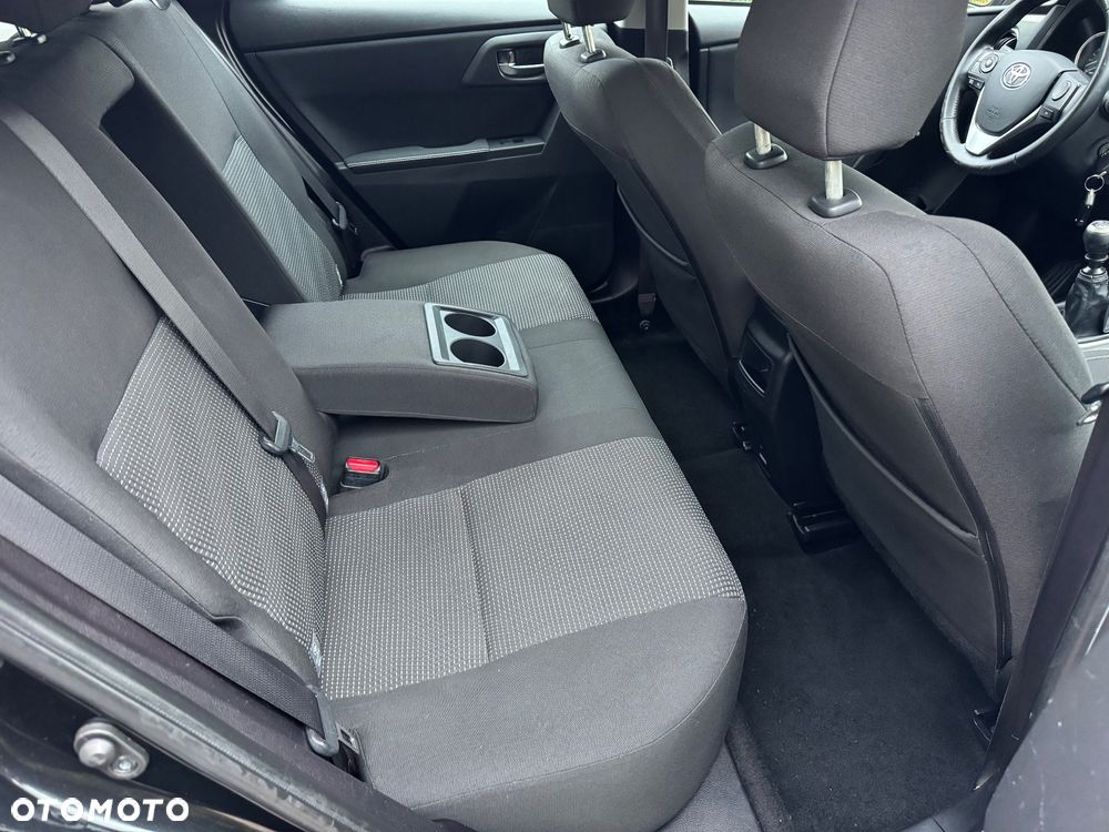 Toyota Auris 1.6 Valvematic Executive - 9