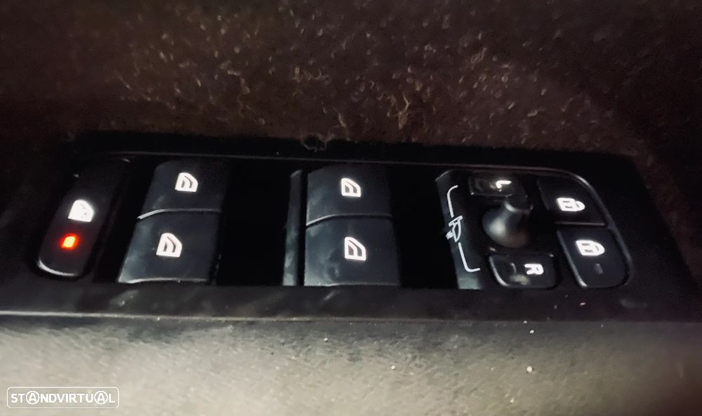 Volvo XC 40 1.5 T2 Momentum - 10