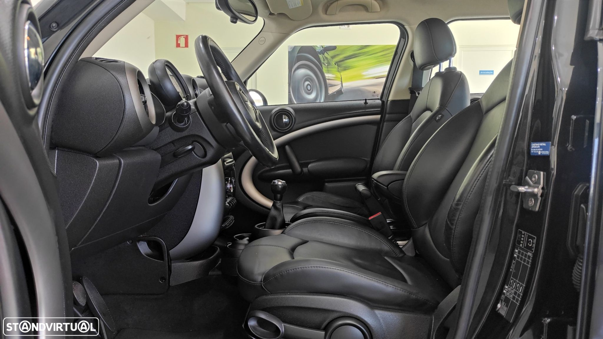MINI Countryman Cooper D - 16