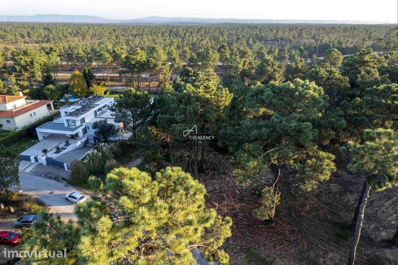 Terreno com Projeto Aprovado para Moradia Contemporânea de Luxo junto - Grande imagem: 2/8