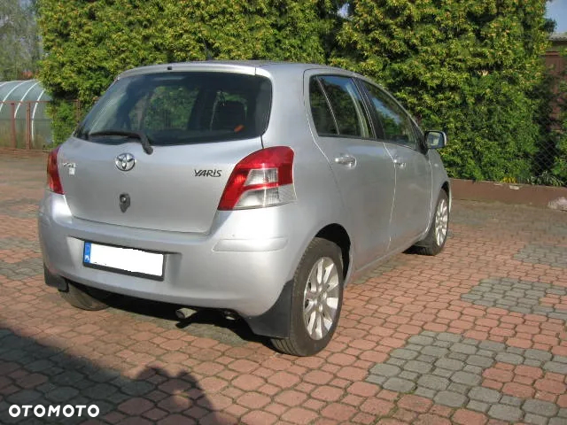 Toyota Yaris 1.33 Luna - 8