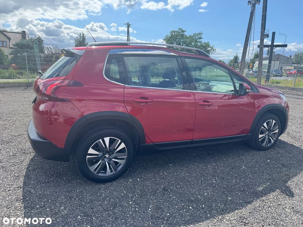 Peugeot 2008 1.2 Pure Tech GPF Allure S&S EAT6 - 9