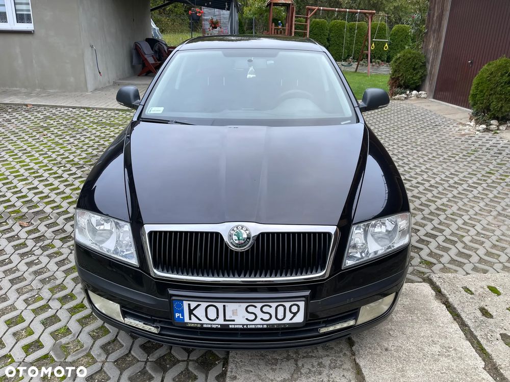 Skoda Octavia 2011 photo 2