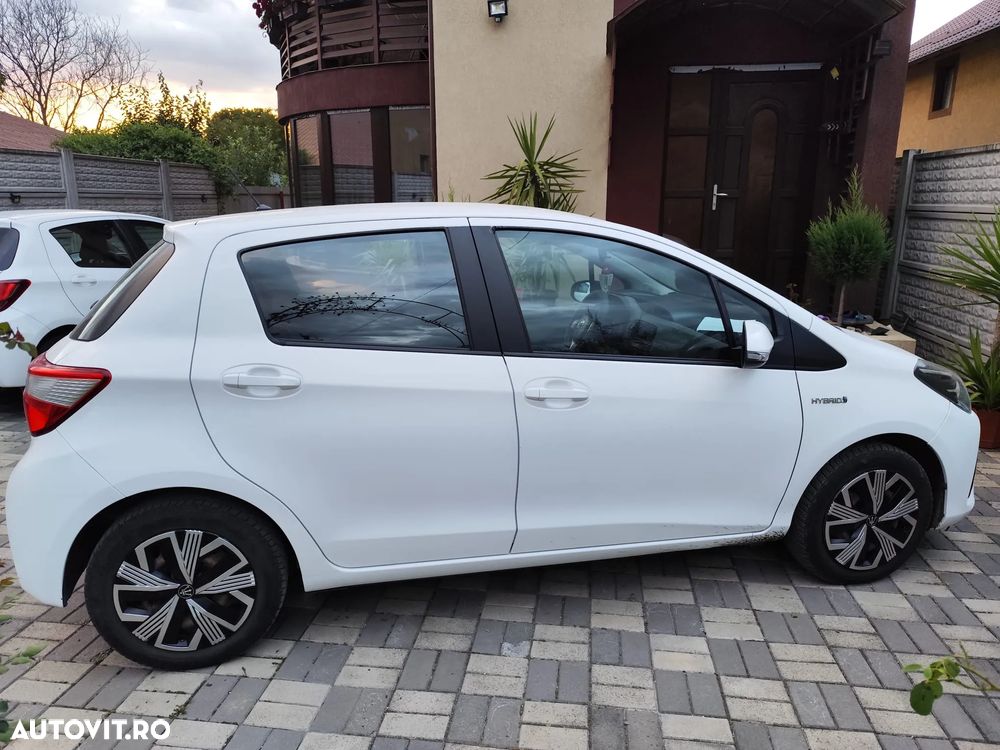 Toyota Yaris 1.5 VVT-i HSD Terra - 7