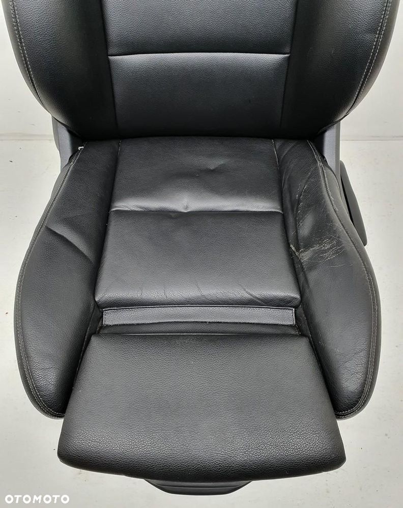 FOTEL LEWY PRZÓD PRZEDNI KIEROWCY SKÓRA GRZANY MERCEDES W246 EUROPA - 4