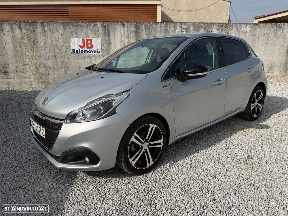 Peugeot 208 1.2 PureTech GT Line - 1