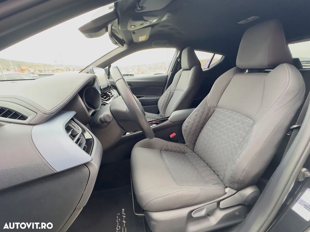 Toyota C-HR 1.8 HSD 122 CP 4x2 CVT Style - 12