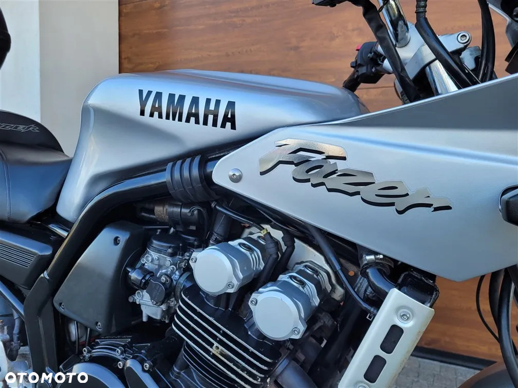 Yamaha FZS - 5