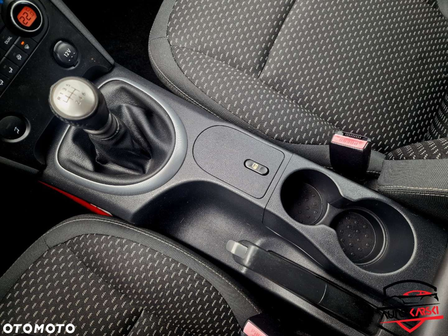 Nissan Qashqai - 38
