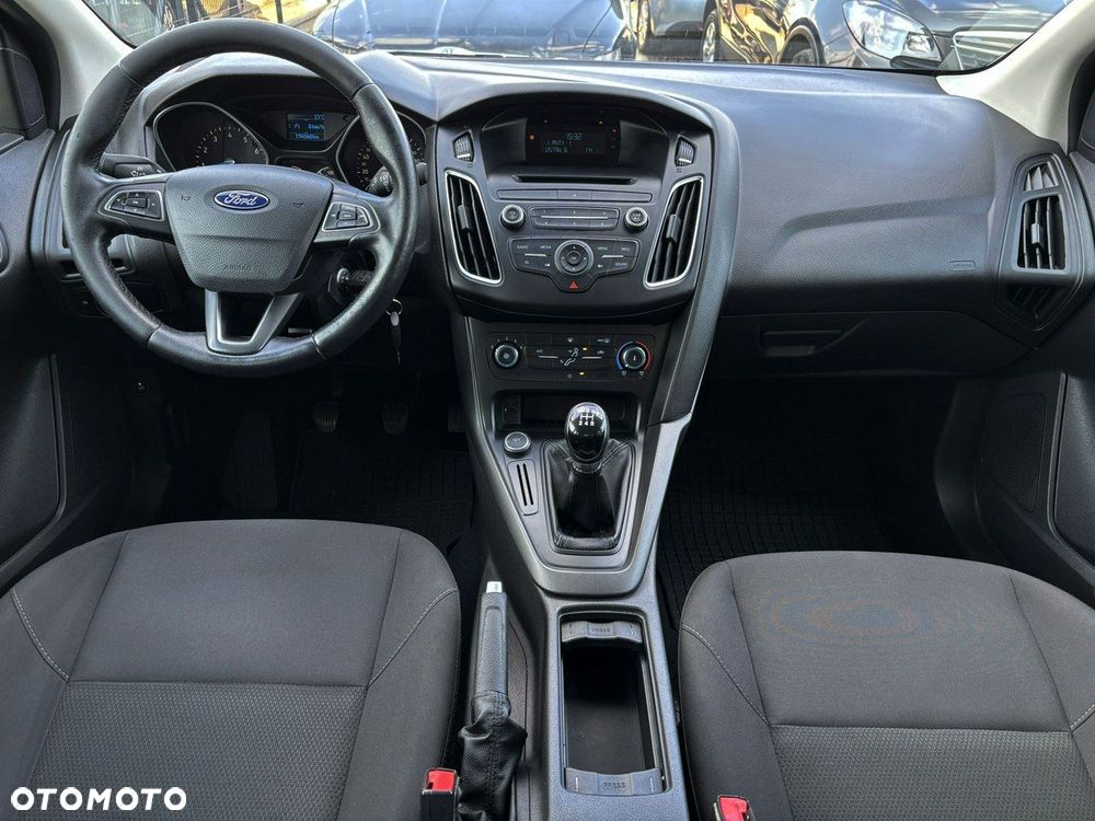 Ford Focus - 28