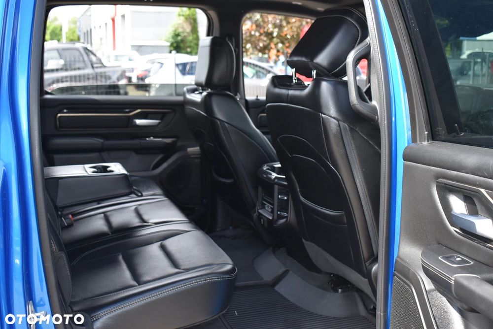 RAM 1500 Crew Cab Sport - 27