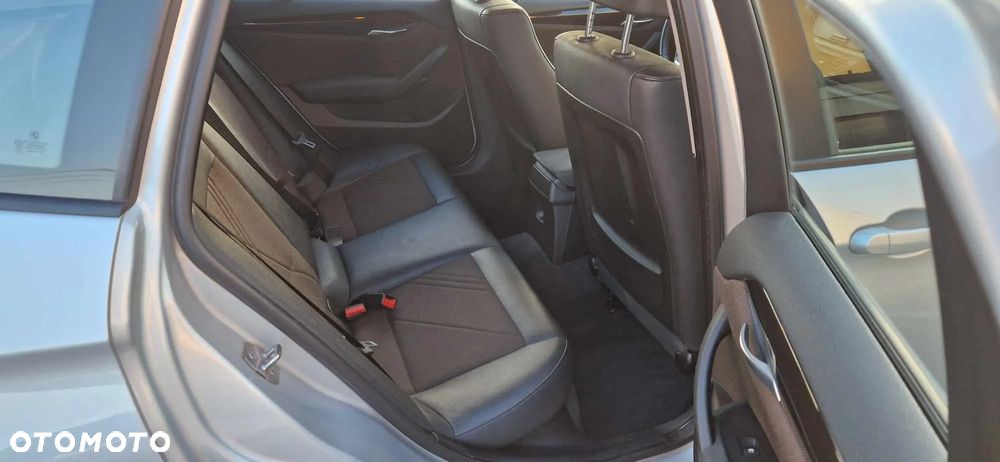 BMW X1 xDrive18d xLine - 22
