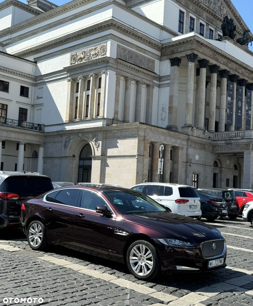 Jaguar XF 2.0 T AWD Portfolio - 29