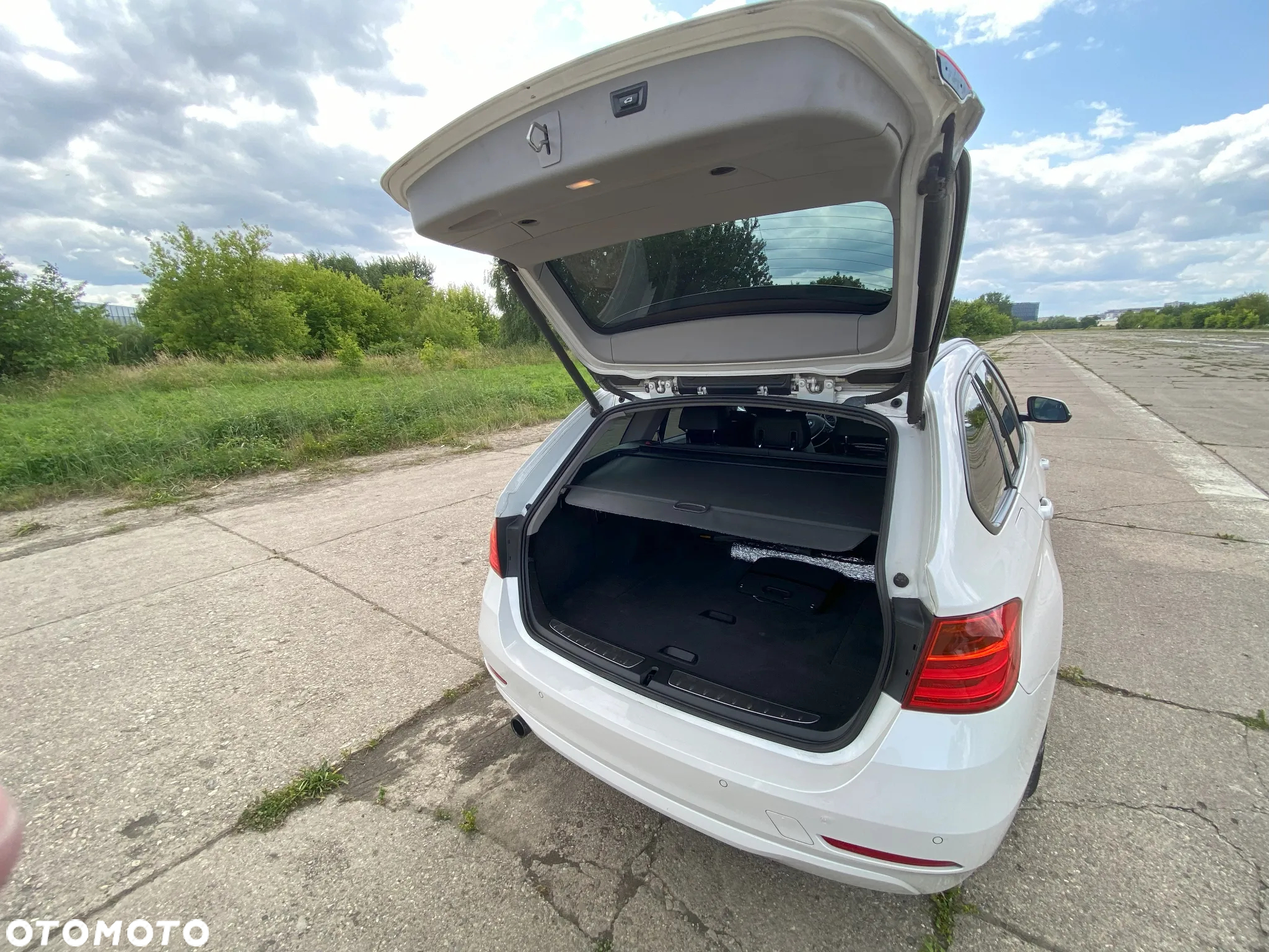 BMW Seria 3 316d Touring - 9