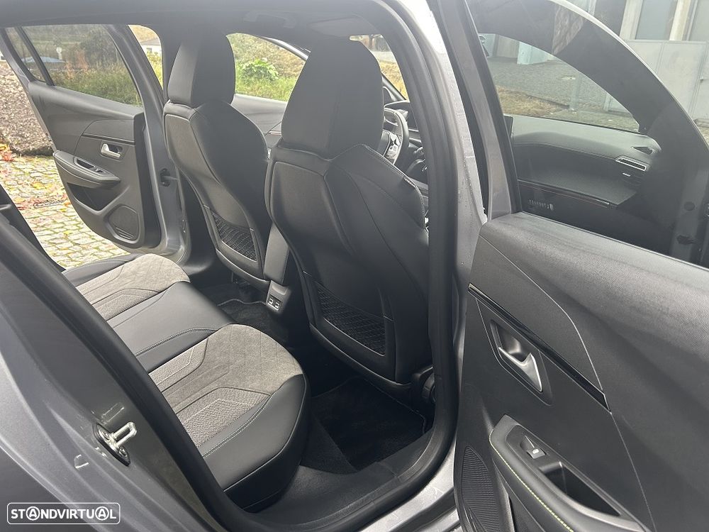 Peugeot e-208 GT Pack - 17