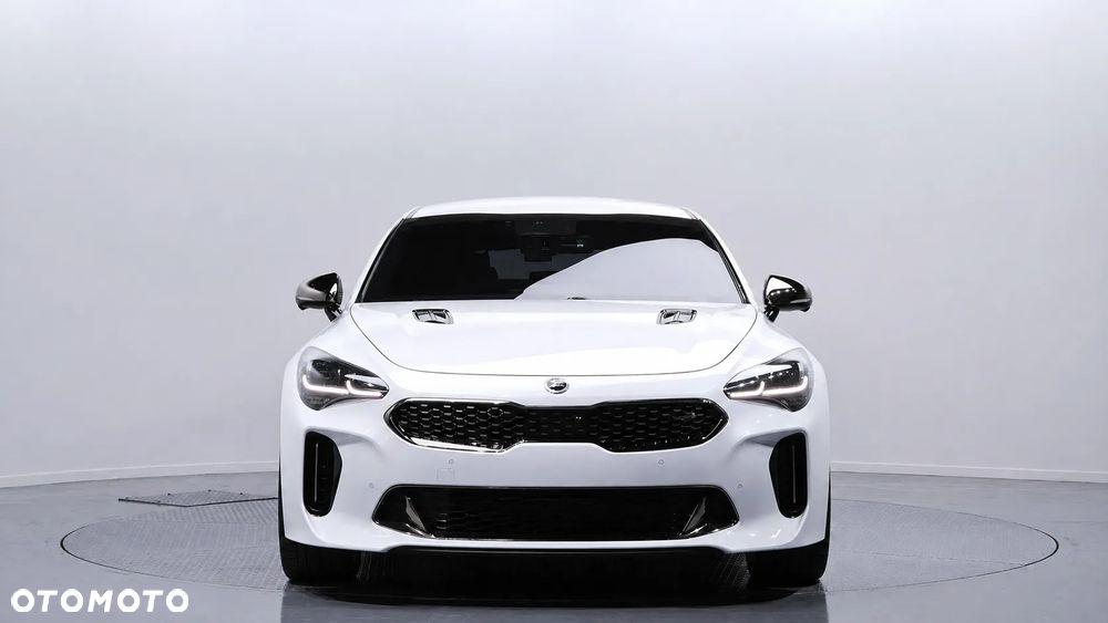 Kia Stinger 3.3 T-GDI AWD GT - 2