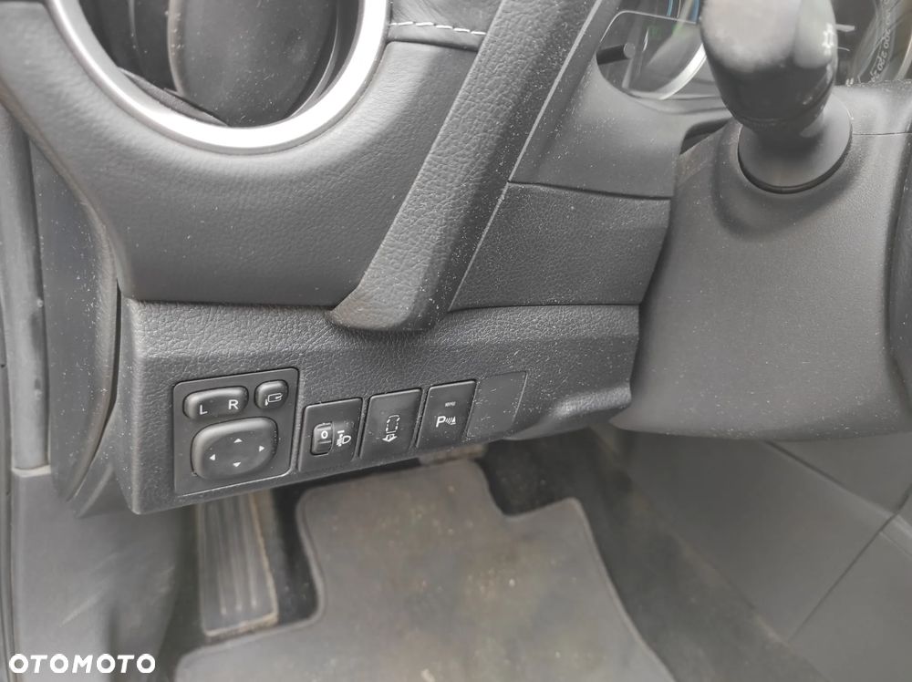 Toyota Auris 1.8 Travel - 29