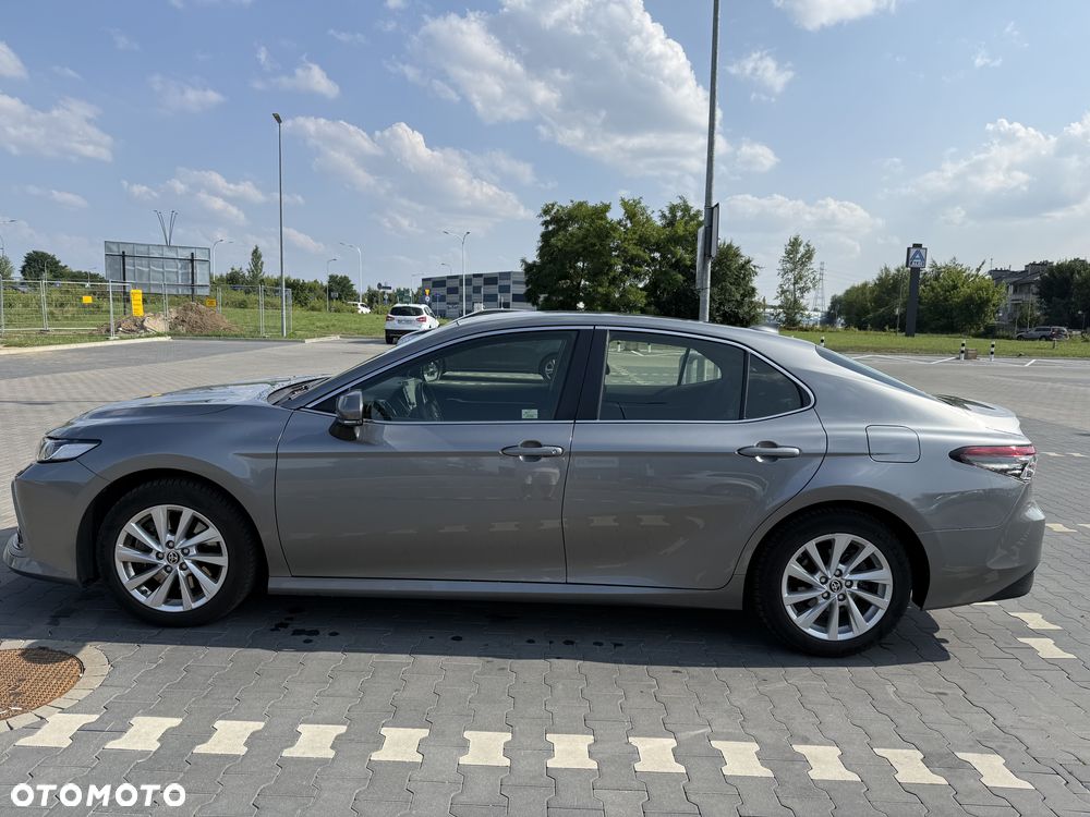 Toyota Camry 2.5 Hybrid Comfort CVT - 4